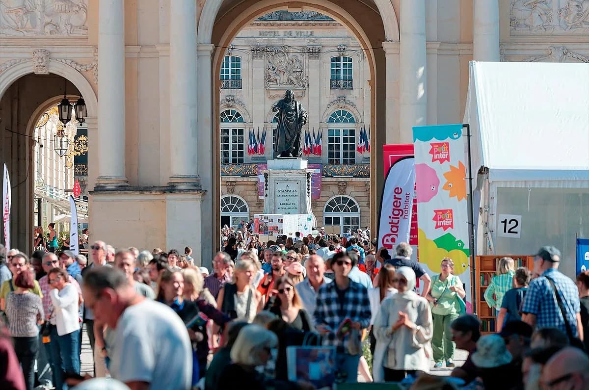 Bannière Le Livre sur la Place